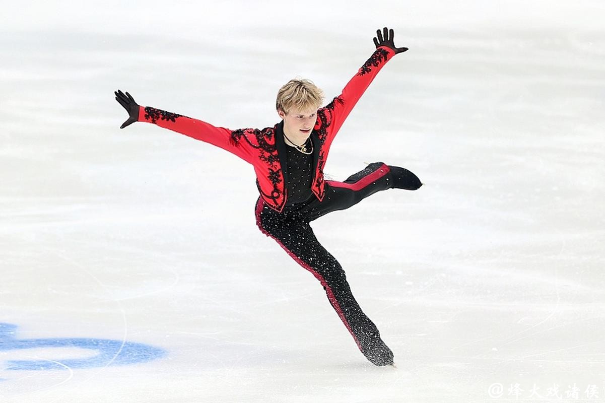 马里宁失误，爆冷意外不断！揭秘花滑四周跳背后的故事……