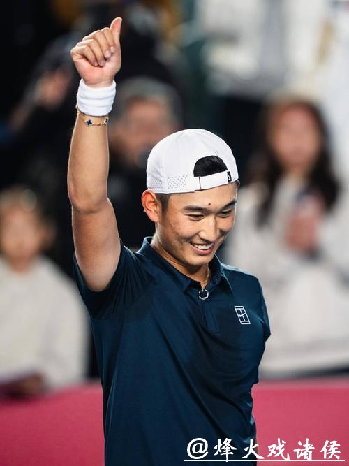 商竣程2-0索内戈 晋级中国香港网球公开赛八强