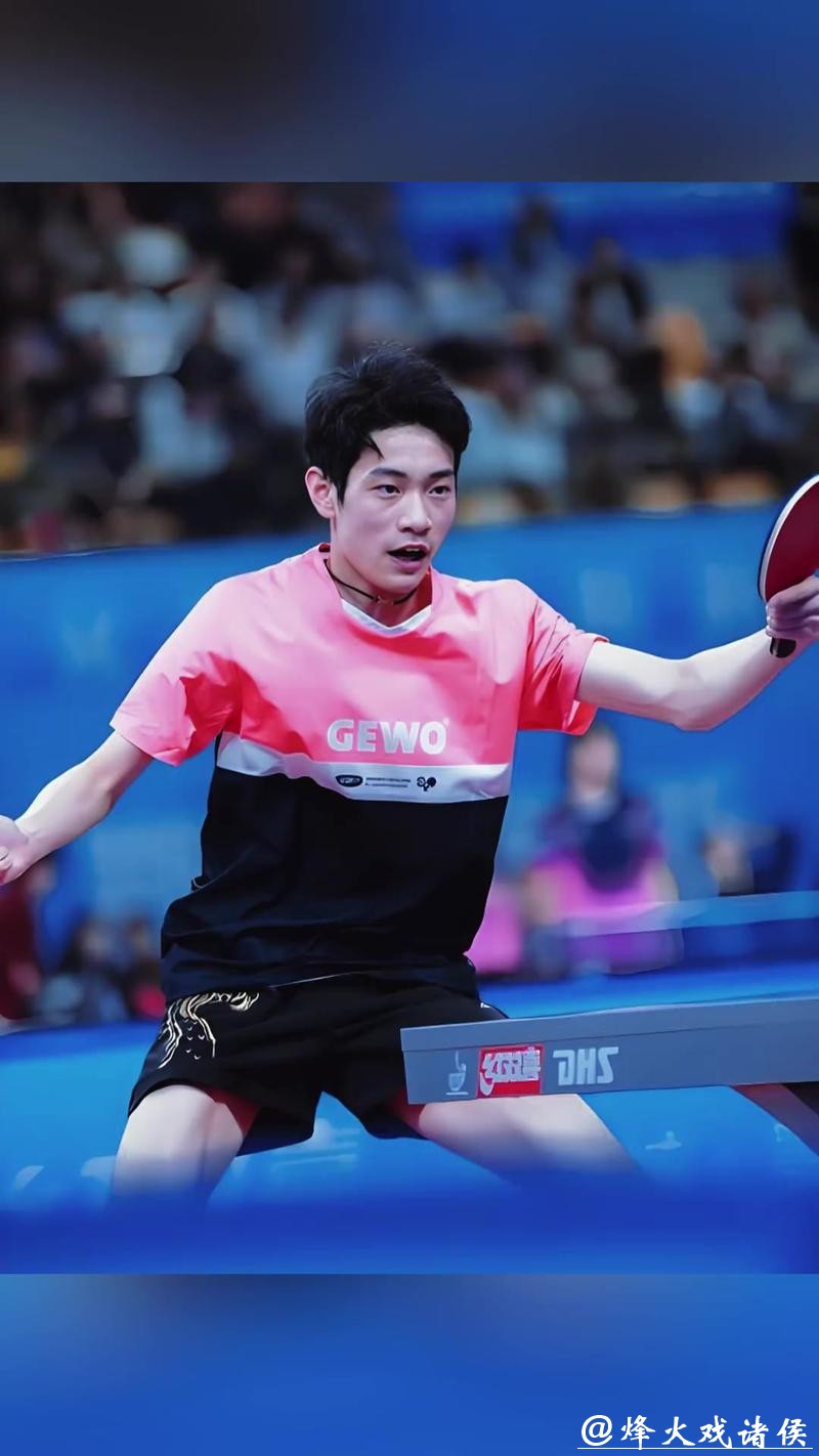 乒乓球亚洲杯：陈俊菘3-2苦战险胜 向鹏3-1逆转